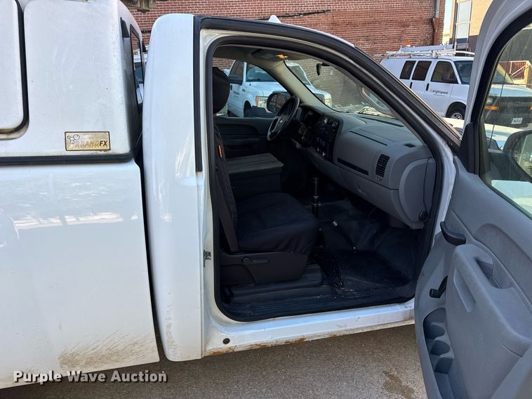 image for item DV4055 2012 Chevrolet Silverado 1500 pickup truck