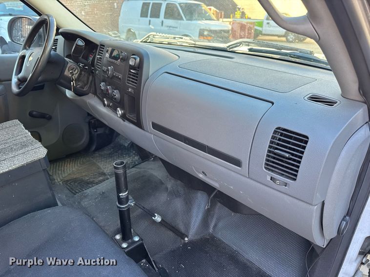 image for item DV4055 2012 Chevrolet Silverado 1500 pickup truck