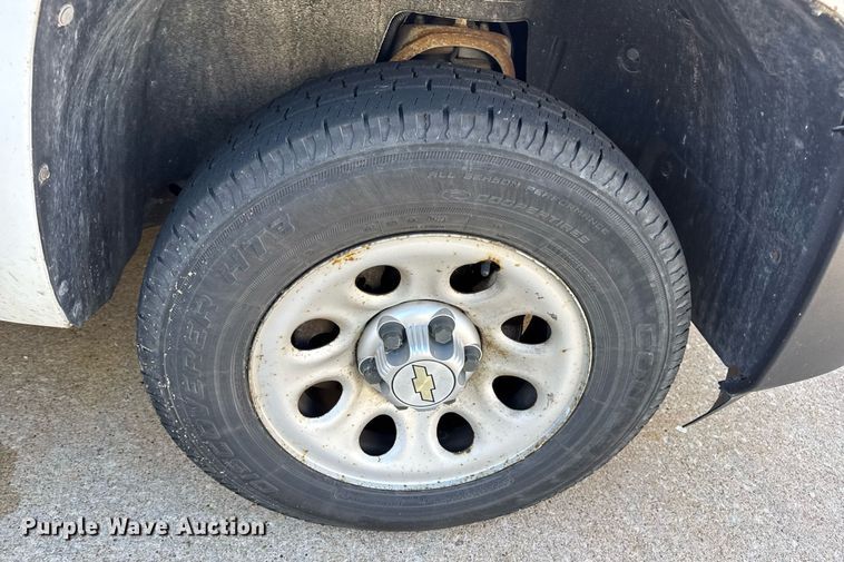 image for item DV4055 2012 Chevrolet Silverado 1500 pickup truck