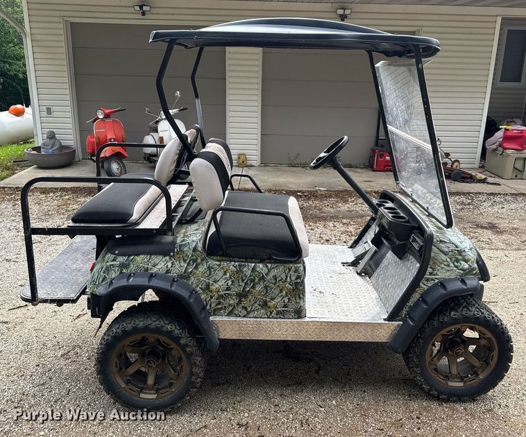 image for item DV4080 Yamaha golf cart