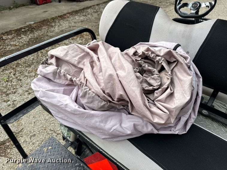 image for item DV4080 Yamaha golf cart