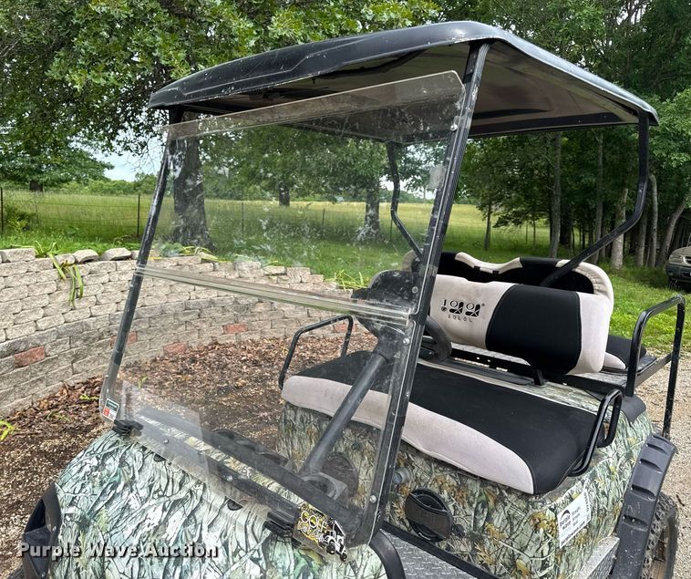 image for item DV4080 Yamaha golf cart