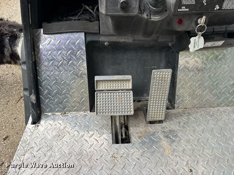 image for item DV4080 Yamaha golf cart