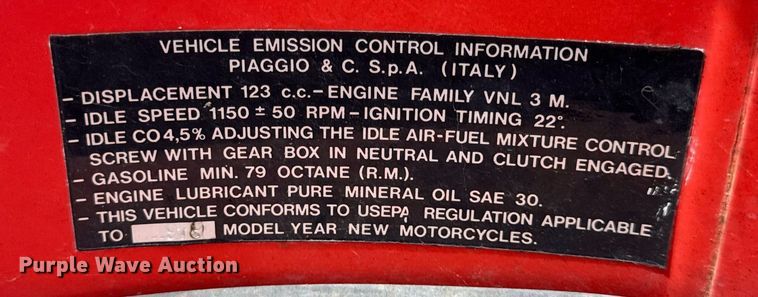 image for item DV4081 (2) vespa scooters