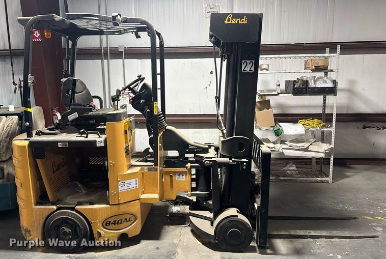 image for item DW1967 2019 Landoll B40AC forklift