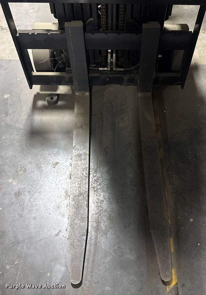 image for item DW1967 2019 Landoll B40AC forklift