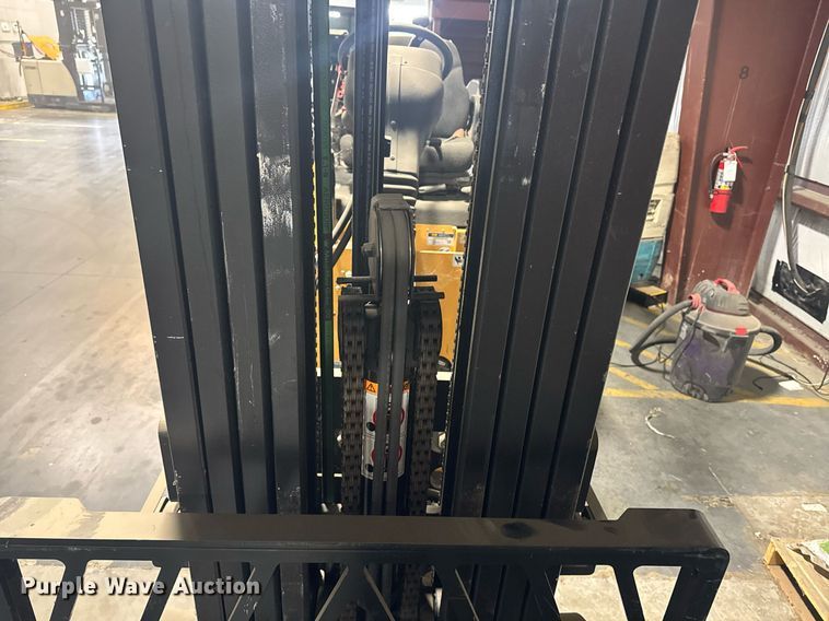 image for item DW1967 2019 Landoll B40AC forklift