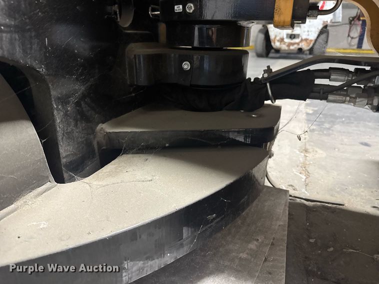 image for item DW1967 2019 Landoll B40AC forklift