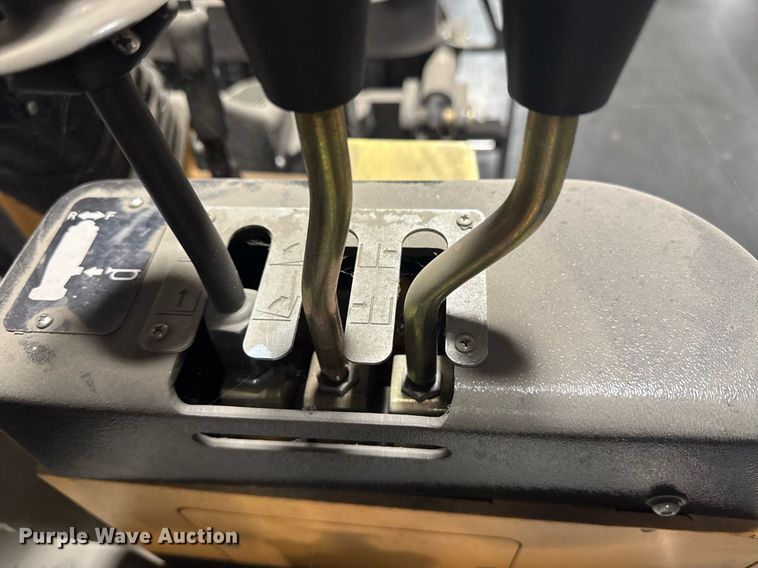 image for item DW1967 2019 Landoll B40AC forklift