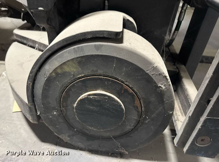 image for item DW1967 2019 Landoll B40AC forklift