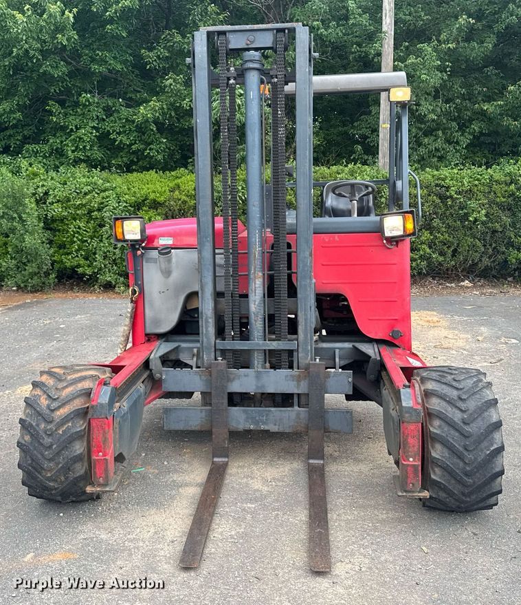 image for item DW1968 2015 Moffet M8 55.3 forklift