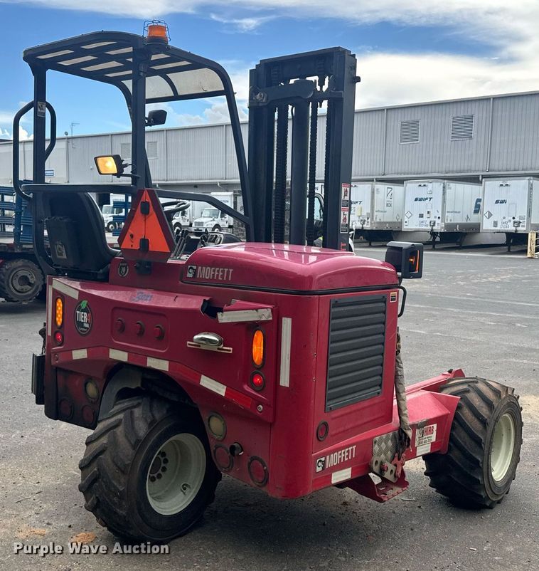 image for item DW1968 2015 Moffet M8 55.3 forklift