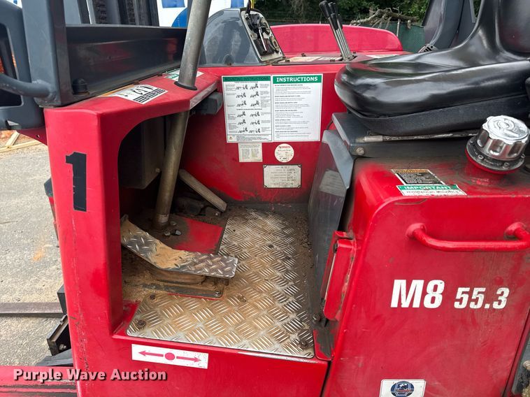 image for item DW1968 2015 Moffet M8 55.3 forklift