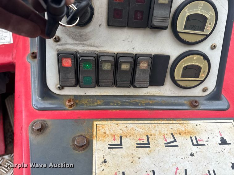 image for item DW1968 2015 Moffet M8 55.3 forklift