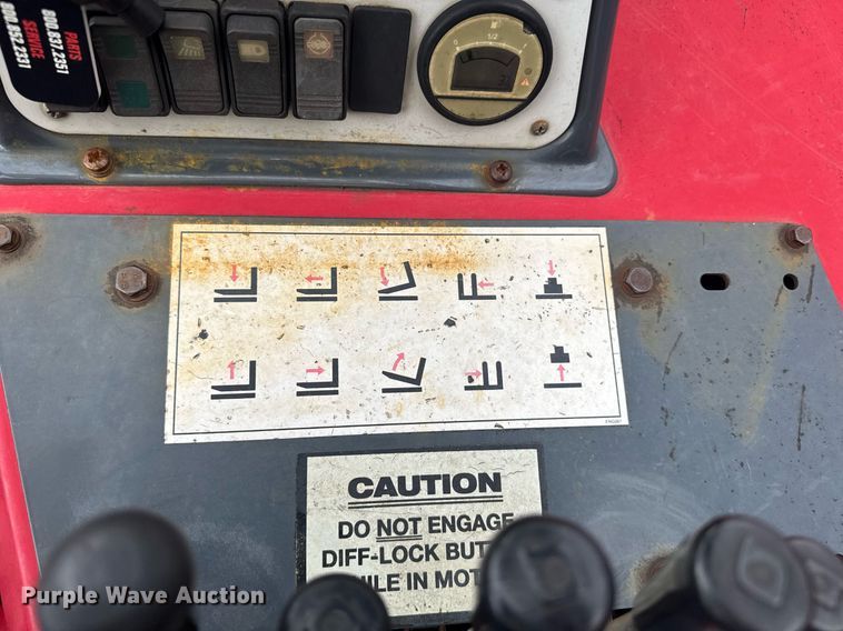 image for item DW1968 2015 Moffet M8 55.3 forklift