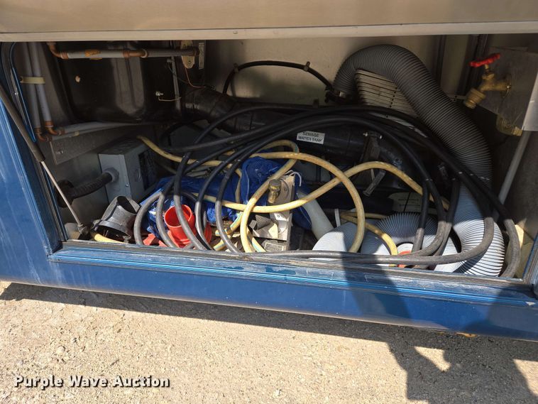 image for item DW7010 1995 Holiday Rambler Vacationer RV