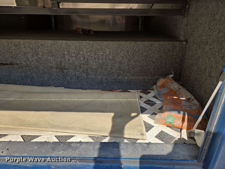 image for item DW7010 1995 Holiday Rambler Vacationer RV