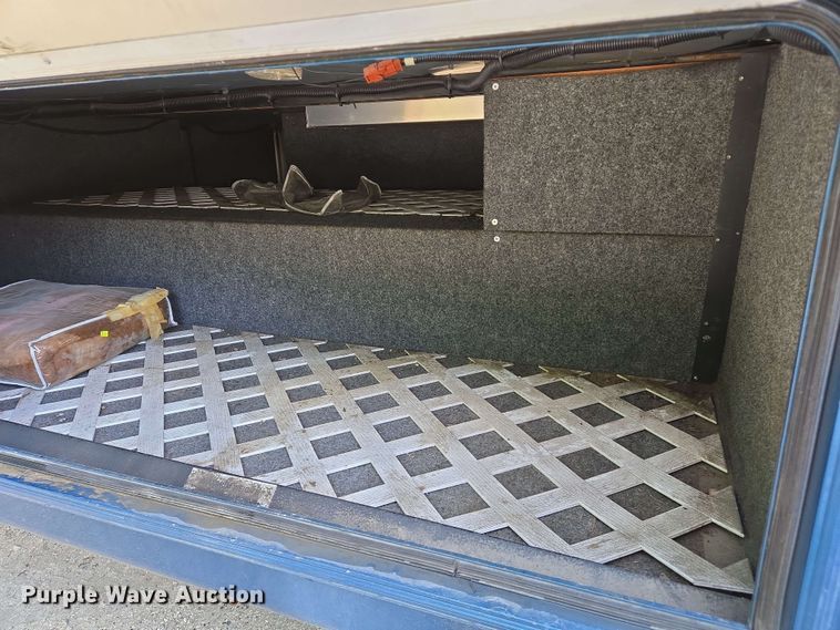 image for item DW7010 1995 Holiday Rambler Vacationer RV