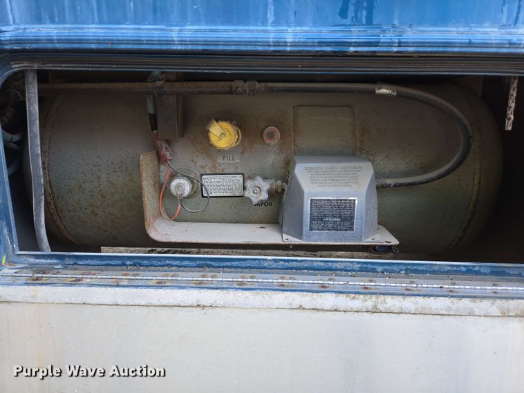 image for item DW7010 1995 Holiday Rambler Vacationer RV