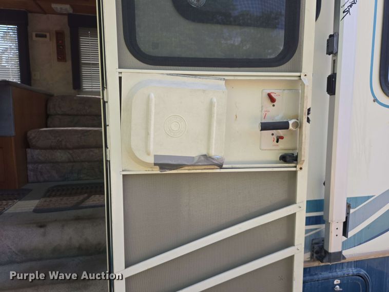 image for item DW7010 1995 Holiday Rambler Vacationer RV