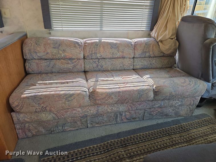 image for item DW7010 1995 Holiday Rambler Vacationer RV