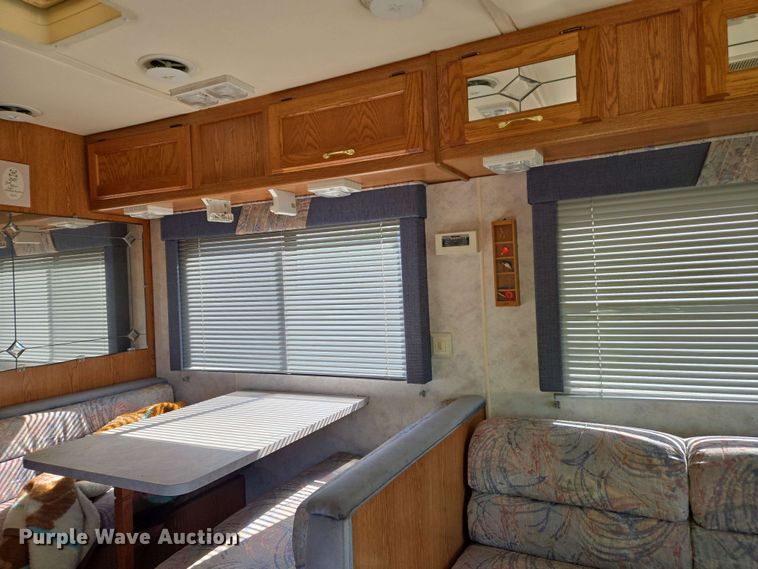 image for item DW7010 1995 Holiday Rambler Vacationer RV