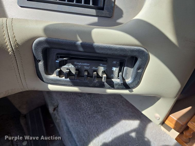 image for item DW7010 1995 Holiday Rambler Vacationer RV