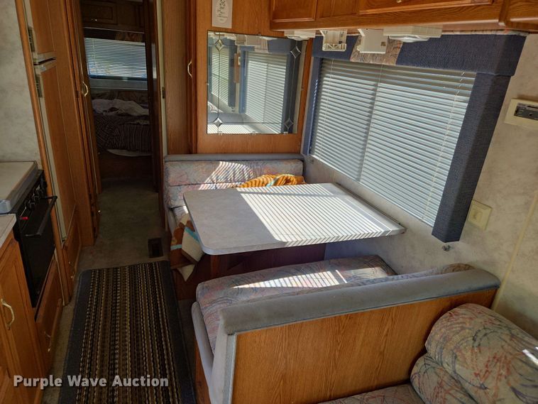 image for item DW7010 1995 Holiday Rambler Vacationer RV