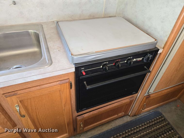 image for item DW7010 1995 Holiday Rambler Vacationer RV