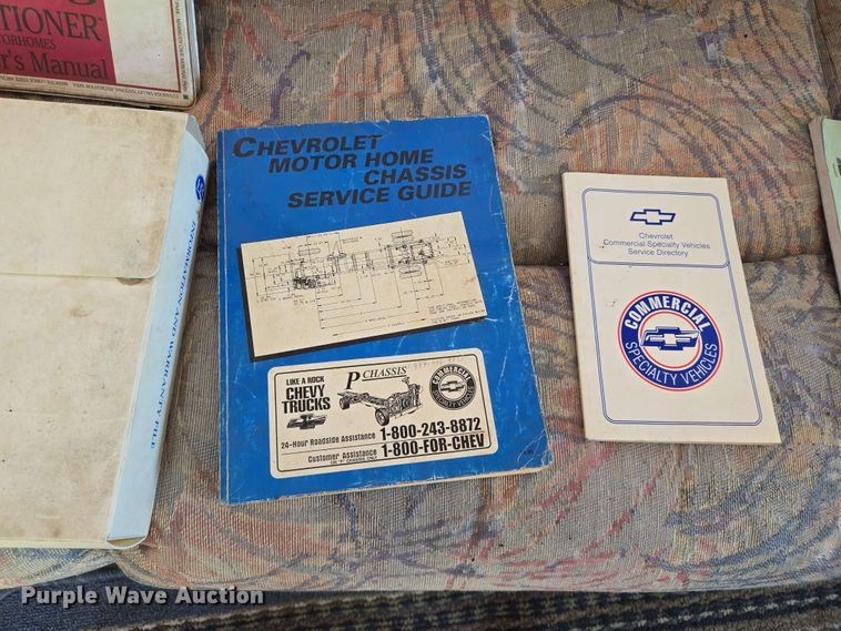 image for item DW7010 1995 Holiday Rambler Vacationer RV