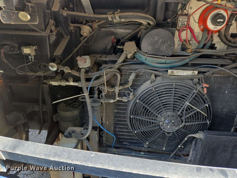 image for item DW7010 1995 Holiday Rambler Vacationer RV