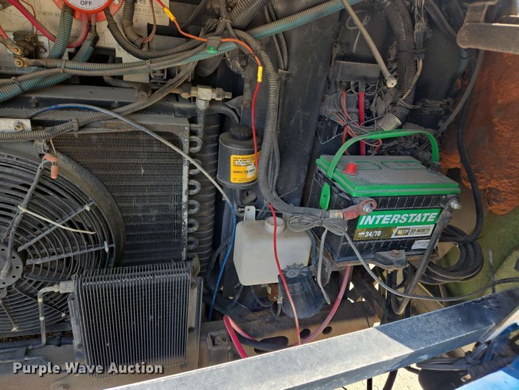 image for item DW7010 1995 Holiday Rambler Vacationer RV