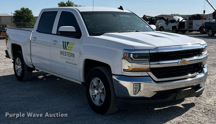 image for item DW8000 2017 Chevrolet Silverado 1500 Crew Cab pickup truck
