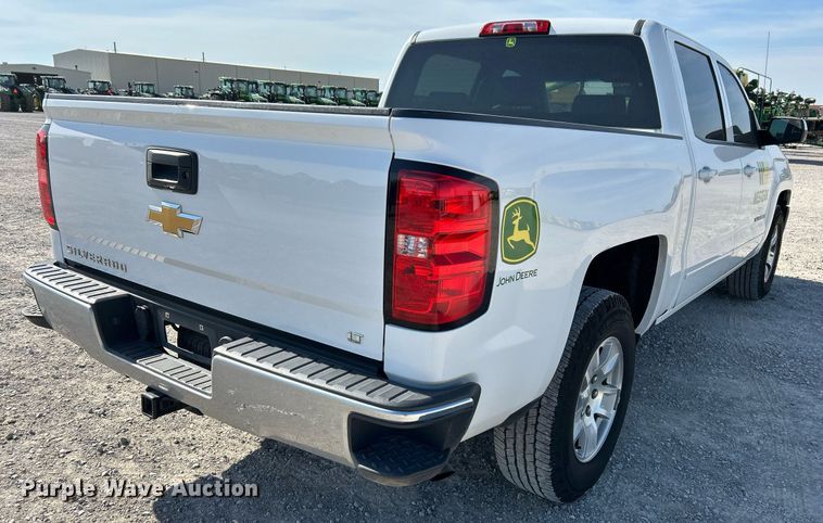 image for item DW8000 2017 Chevrolet Silverado 1500 Crew Cab pickup truck