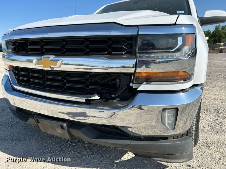 image for item DW8000 2017 Chevrolet Silverado 1500 Crew Cab pickup truck