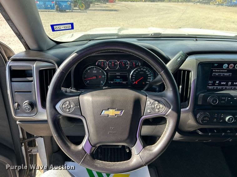 image for item DW8000 2017 Chevrolet Silverado 1500 Crew Cab pickup truck