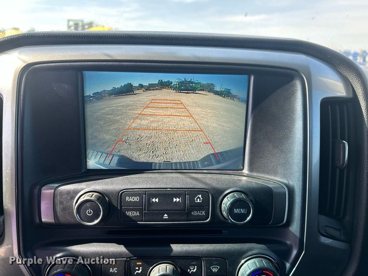 image for item DW8000 2017 Chevrolet Silverado 1500 Crew Cab pickup truck