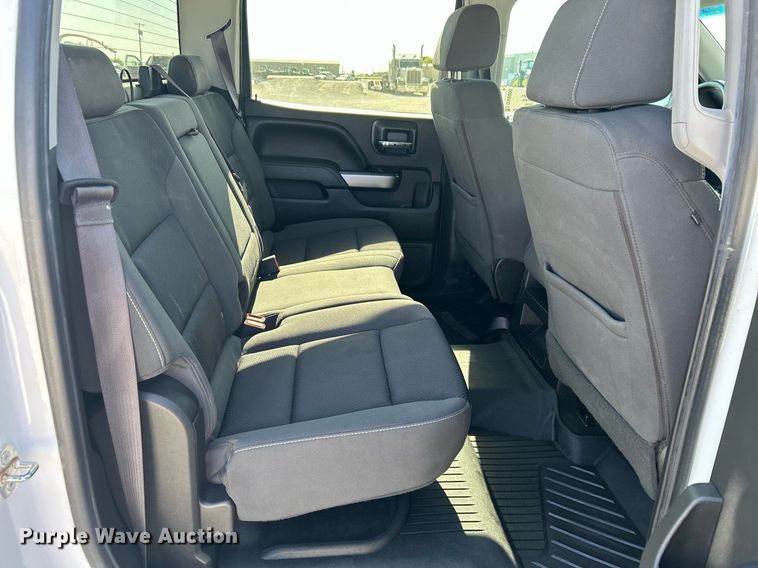 image for item DW8000 2017 Chevrolet Silverado 1500 Crew Cab pickup truck