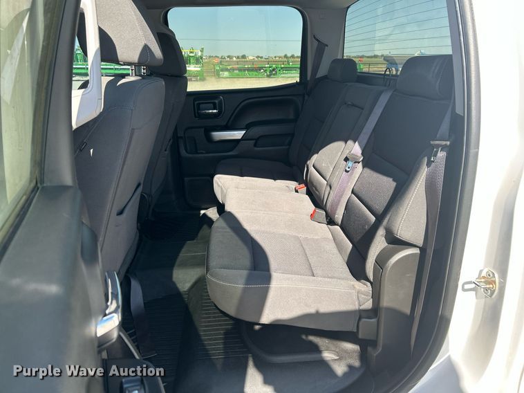 image for item DW8000 2017 Chevrolet Silverado 1500 Crew Cab pickup truck