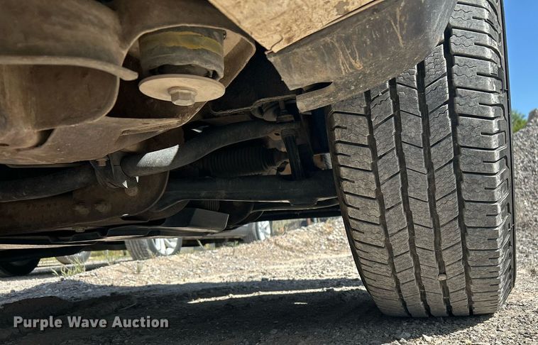 image for item DW8000 2017 Chevrolet Silverado 1500 Crew Cab pickup truck