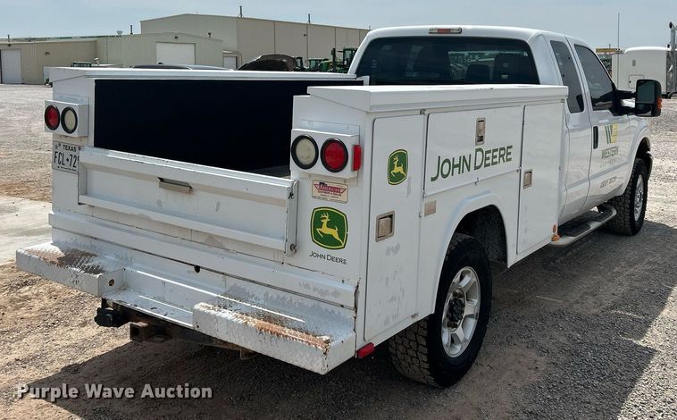 image for item DW8001 2015 Ford F250 Super Duty SuperCab utility bed pickup truck