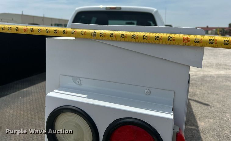 image for item DW8001 2015 Ford F250 Super Duty SuperCab utility bed pickup truck