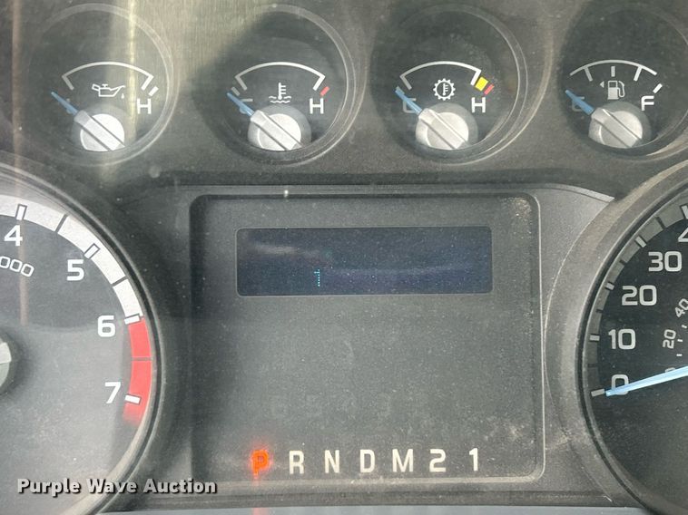 image for item DW8001 2015 Ford F250 Super Duty SuperCab utility bed pickup truck