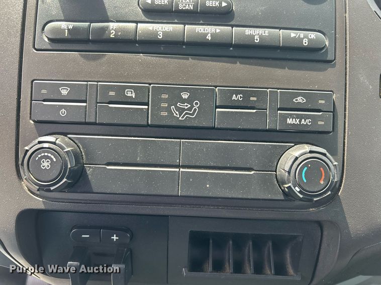 image for item DW8001 2015 Ford F250 Super Duty SuperCab utility bed pickup truck