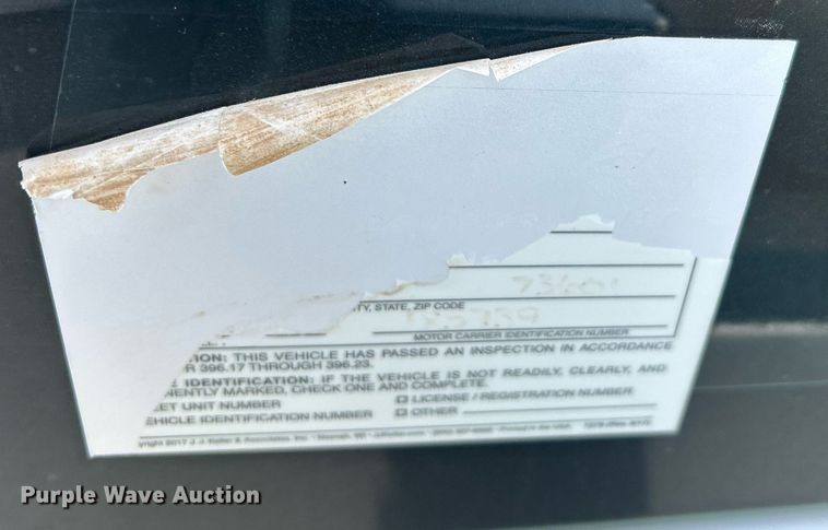 image for item DW8001 2015 Ford F250 Super Duty SuperCab utility bed pickup truck