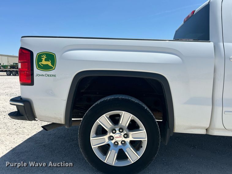 image for item DW8717 2015 GMC Sierra 1500 Crew Cab pickup truck