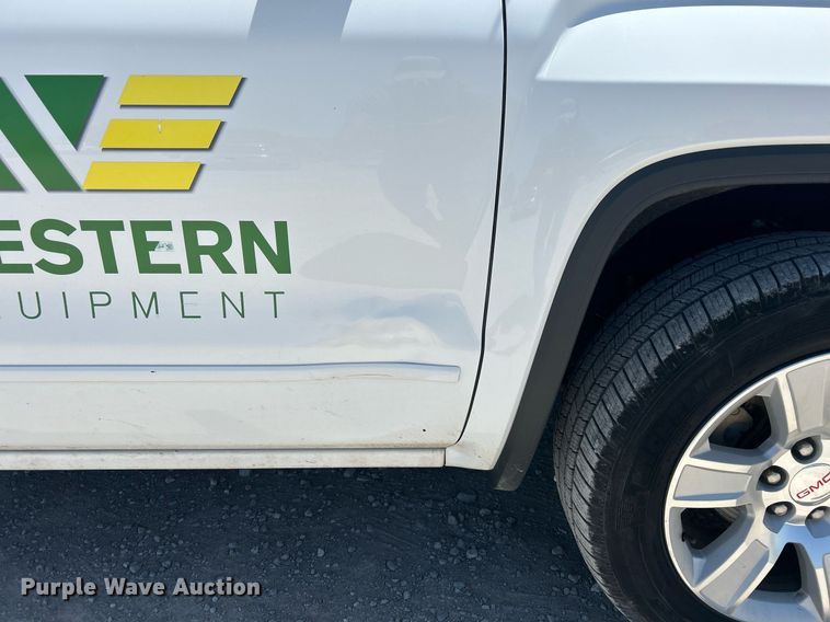 image for item DW8717 2015 GMC Sierra 1500 Crew Cab pickup truck