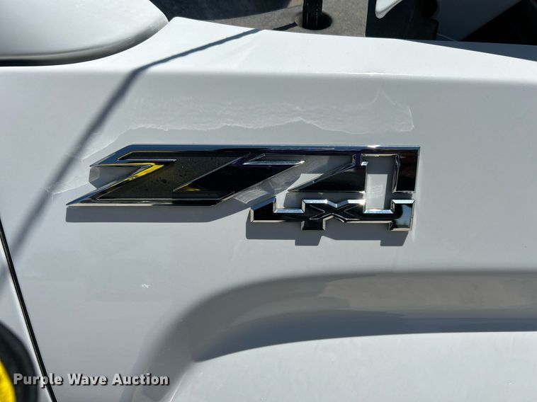 image for item DW8717 2015 GMC Sierra 1500 Crew Cab pickup truck