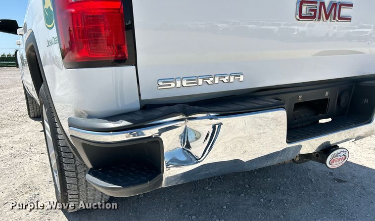 image for item DW8717 2015 GMC Sierra 1500 Crew Cab pickup truck