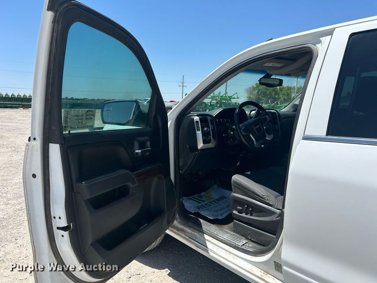 image for item DW8717 2015 GMC Sierra 1500 Crew Cab pickup truck